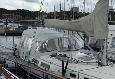 Hanse 371